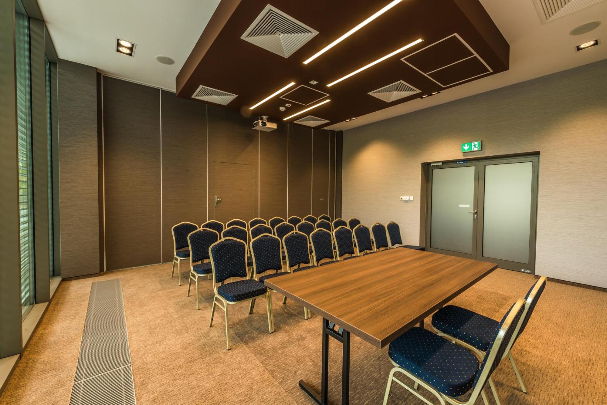 Apart Hotel 12 Rzeszów Eksteriør bilde