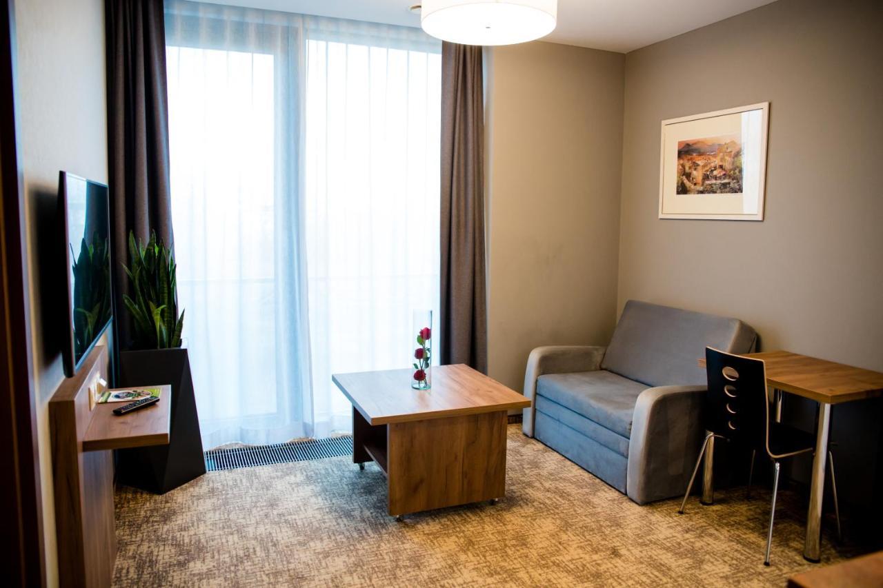 Apart Hotel 12 Rzeszów Eksteriør bilde